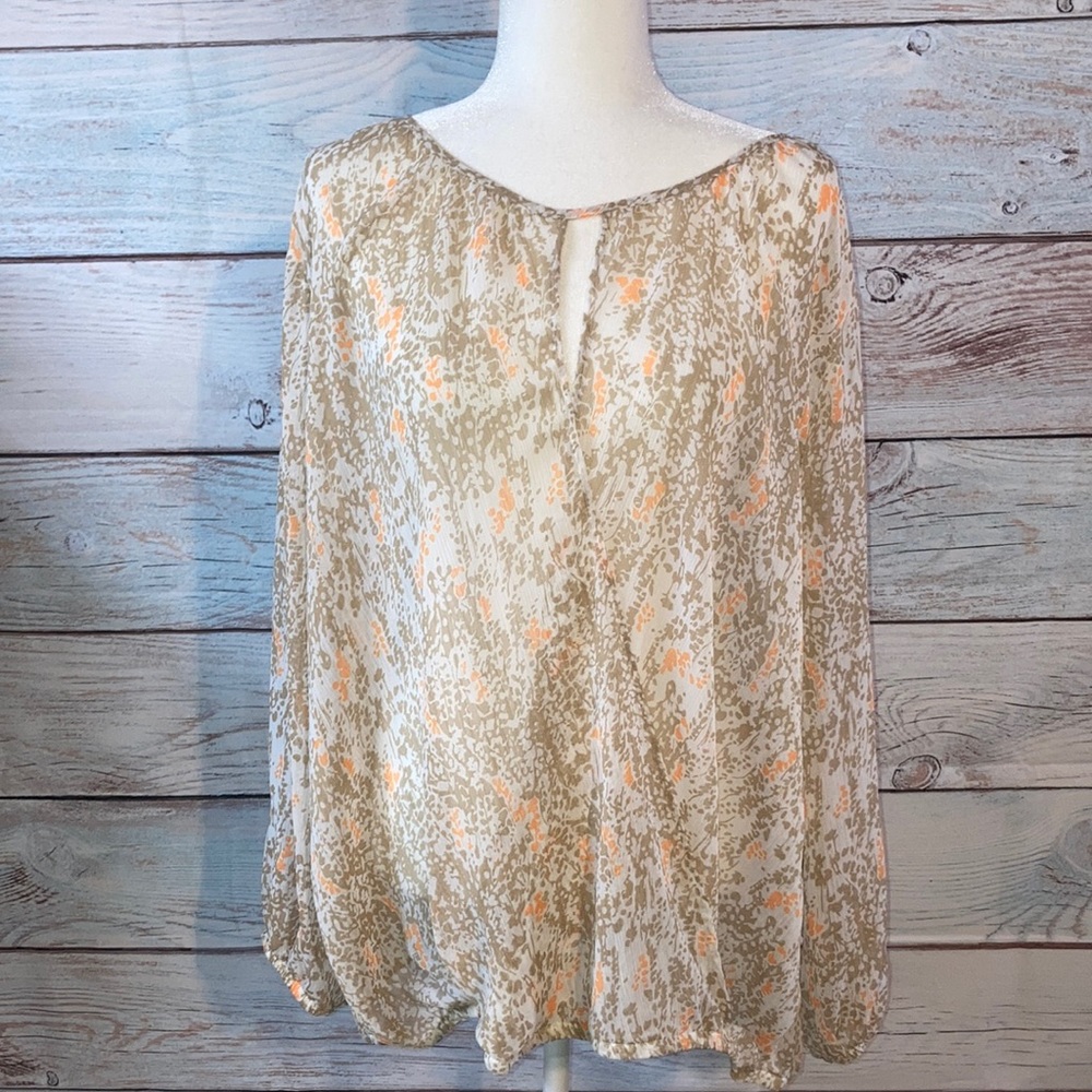 4X George semi sheer lightweight long sleeve blouse.